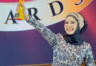 ดร.เปรมระพี พันหวังดียุกุล (ดร.ษา) คว้ารางวัลเกียรติยศ Siam International Awards 2025 ต้นแบบนักธุรกิจมุสลิมยุคใหม่ ผสานศาสนากับการบริหารสมัยใหม่